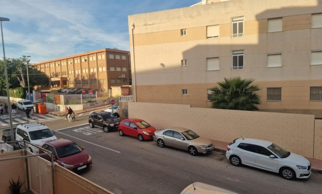 Sale - Apartment / flat -
Torrevieja - Playa de los locos