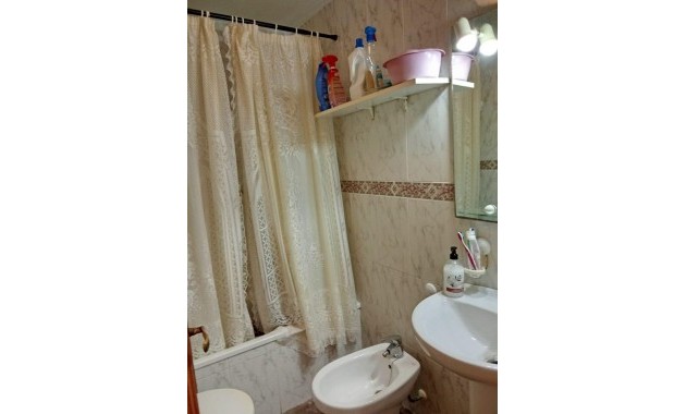 Sale - Apartment / flat -
Torrevieja - Playa de los locos