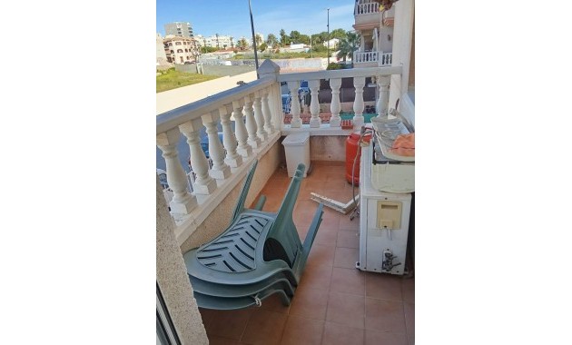 Sale - Apartment / flat -
Torrevieja - Playa de los locos