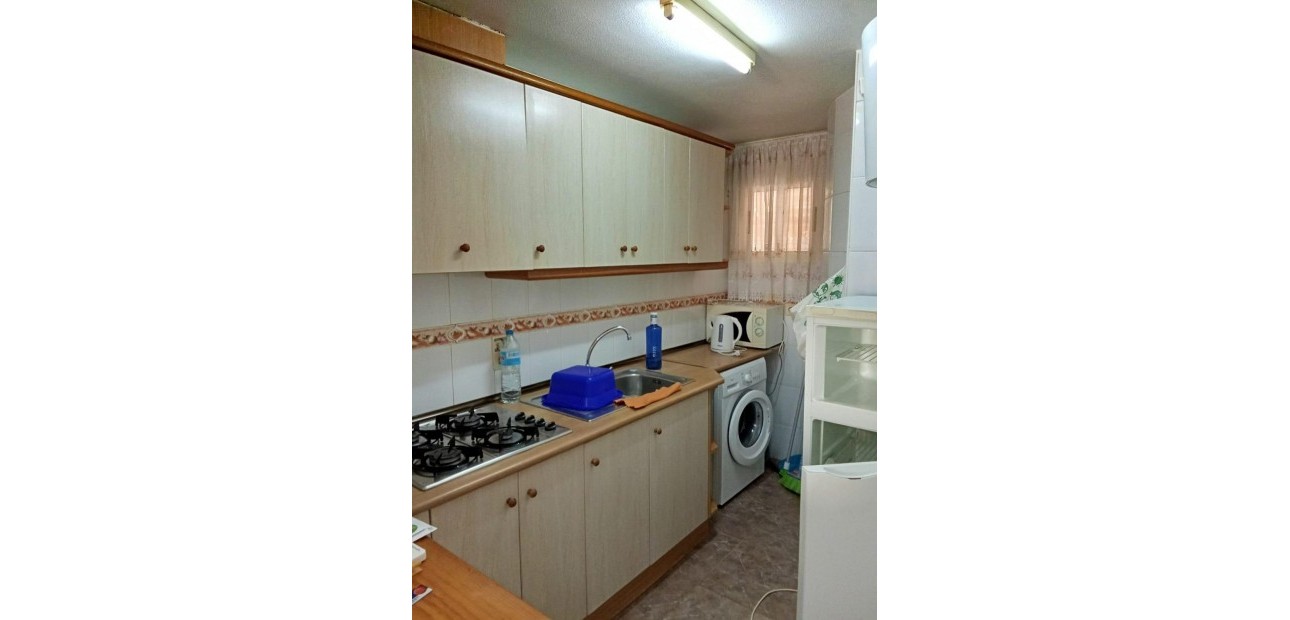 Sale - Apartment / flat -
Torrevieja - Playa de los locos