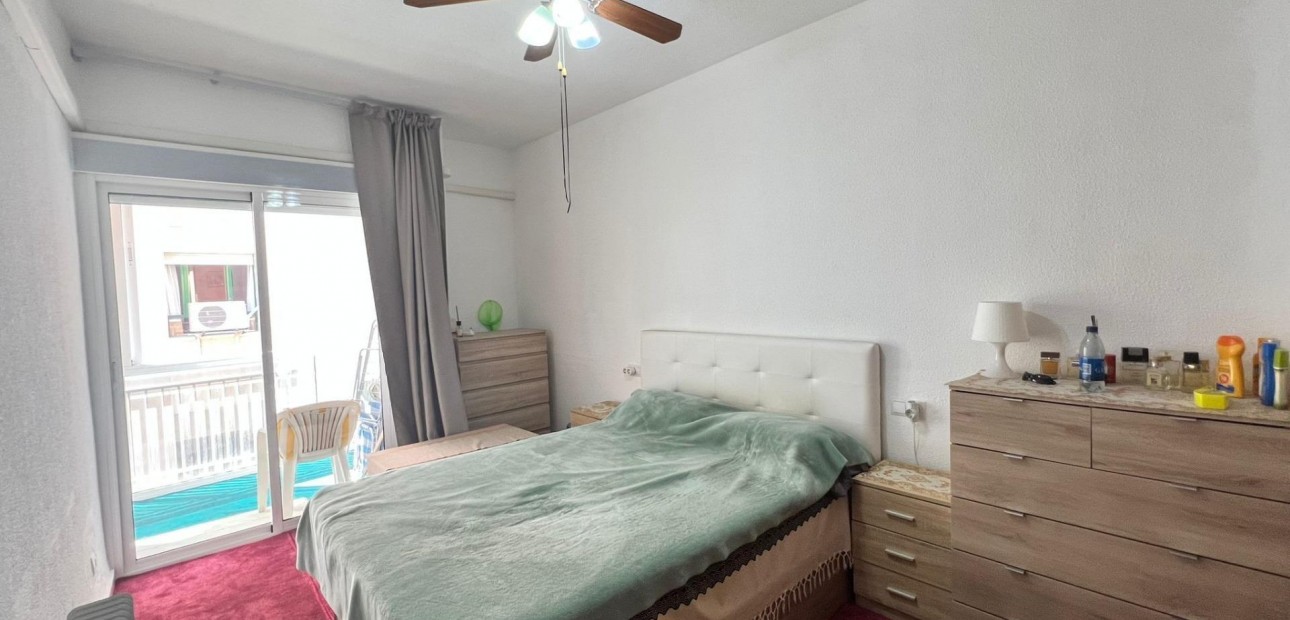 Herverkoop - Appartement / flat -
Torrevieja - Estacion de autobuses