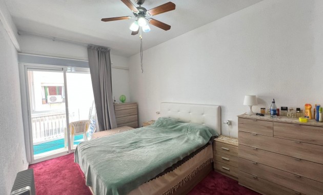 Herverkoop - Appartement / flat -
Torrevieja - Estacion de autobuses