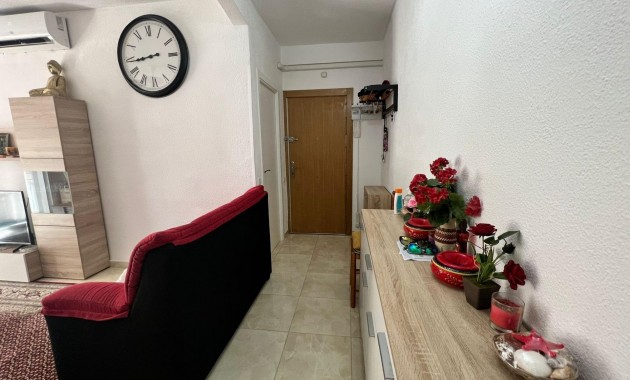 Herverkoop - Appartement / flat -
Torrevieja - Estacion de autobuses