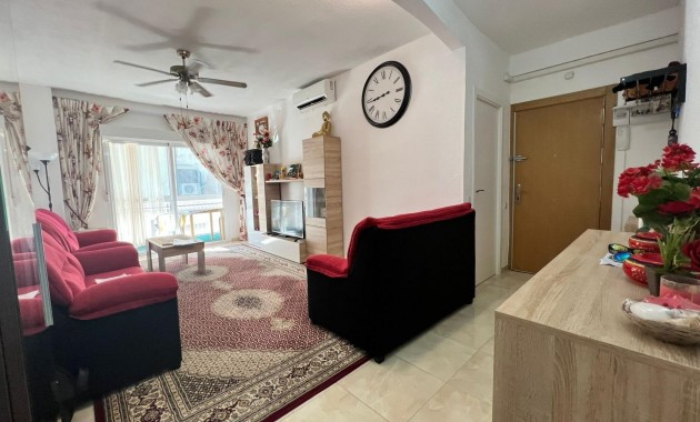 Herverkoop - Appartement / flat -
Torrevieja - Estacion de autobuses