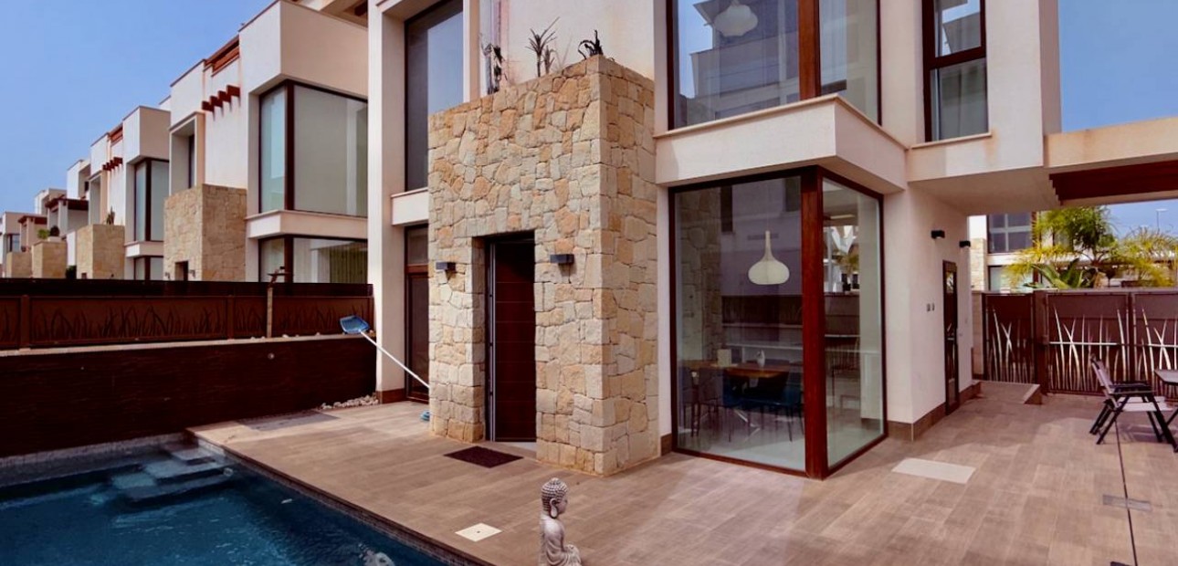 Herverkoop - Villa -
Ciudad Quesada - Rojales