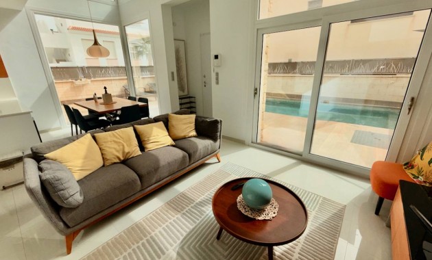 Herverkoop - Villa -
Ciudad Quesada - Rojales