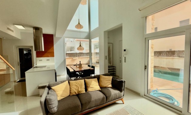 Herverkoop - Villa -
Ciudad Quesada - Rojales