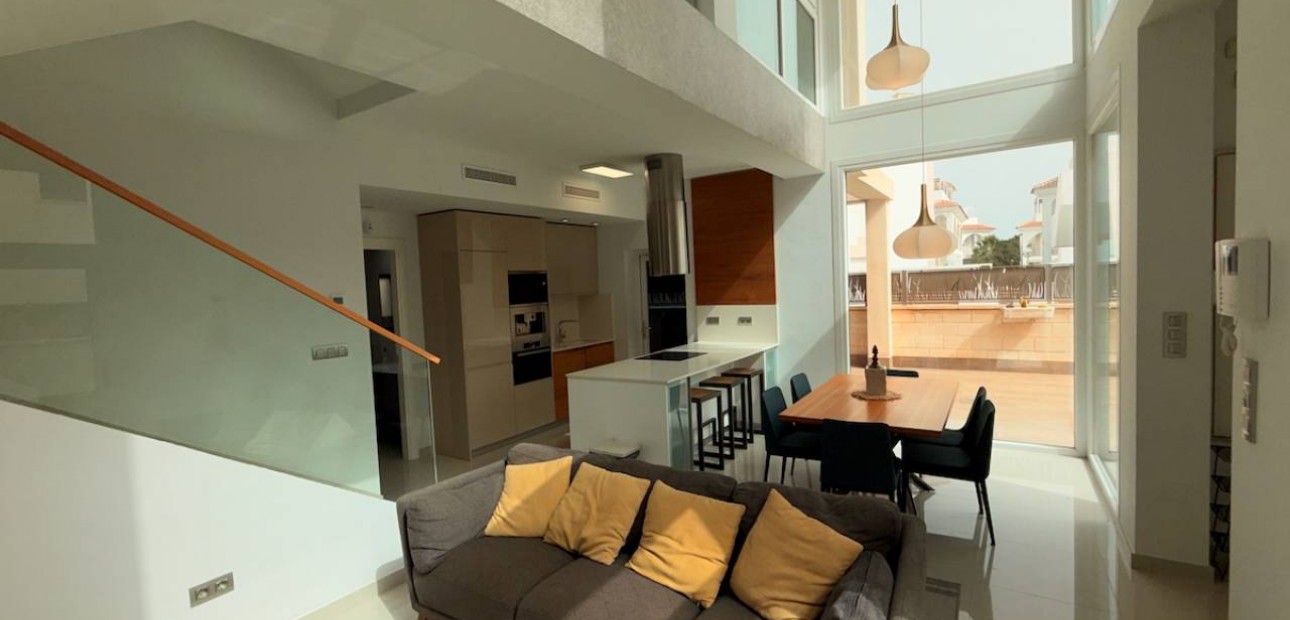 Herverkoop - Villa -
Ciudad Quesada - Rojales