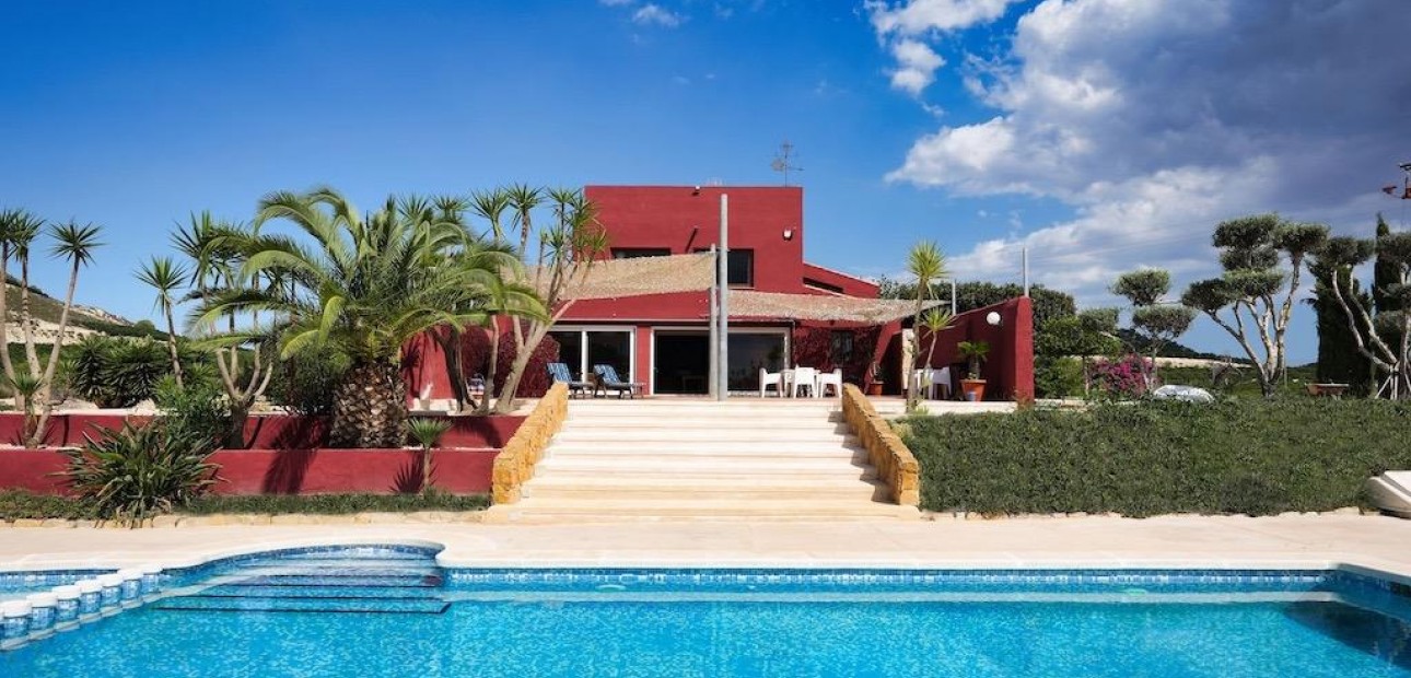 Herverkoop - Country House -
Orihuela - Torremendo