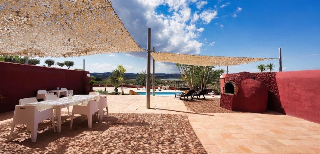 Herverkoop - Country House -
Orihuela - Torremendo