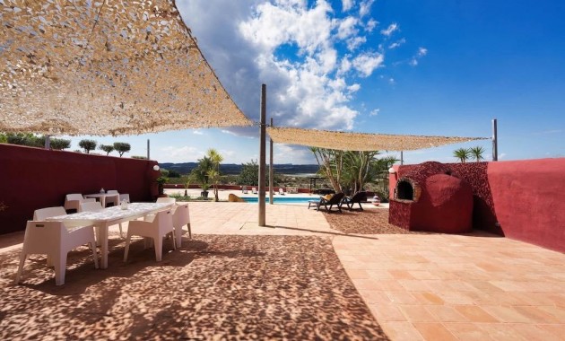 Herverkoop - Country House -
Orihuela - Torremendo