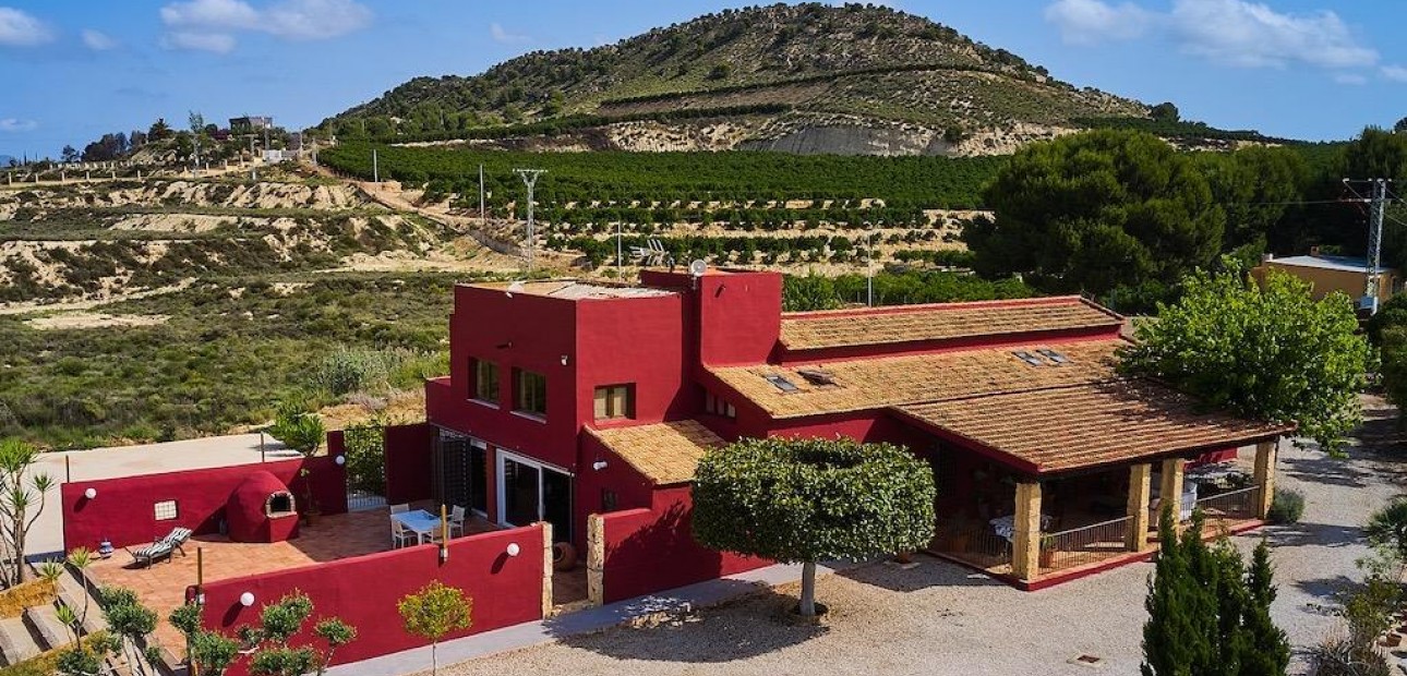 Herverkoop - Country House -
Orihuela - Torremendo