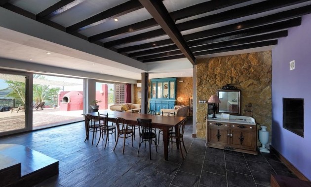 Herverkoop - Country House -
Orihuela - Torremendo