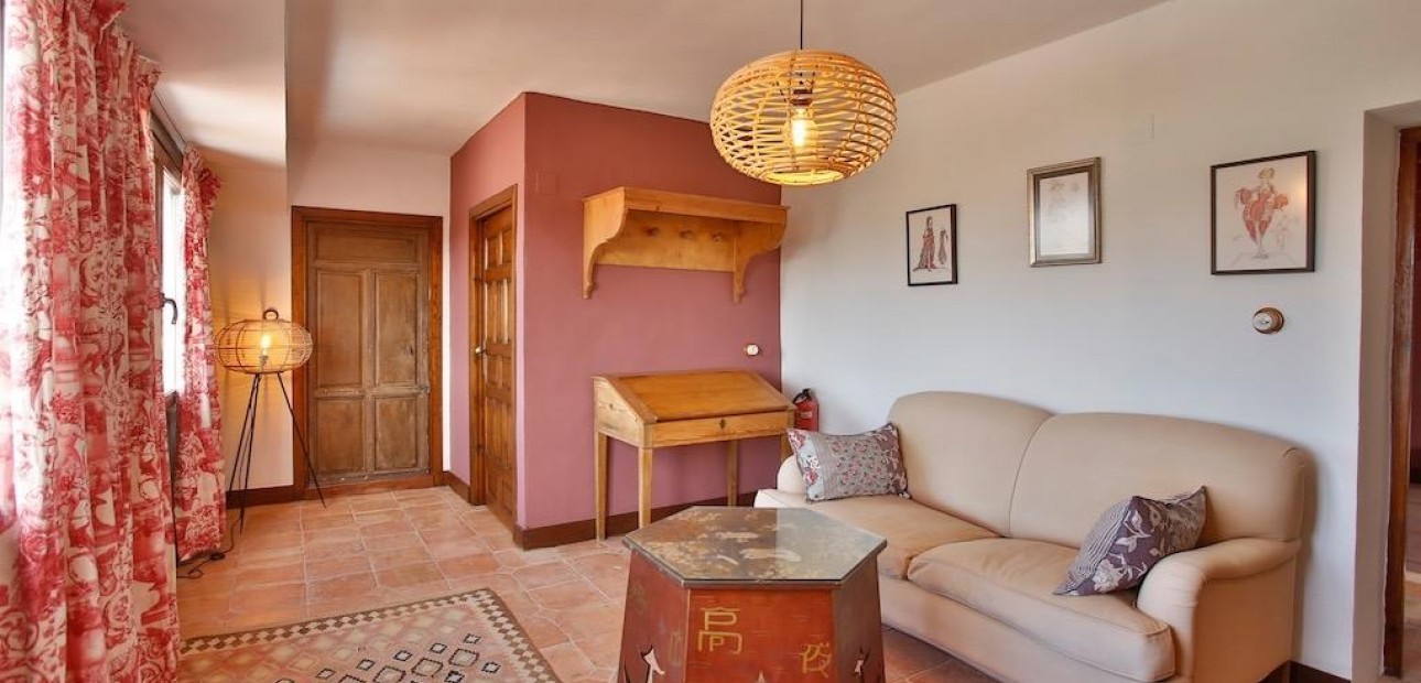 Herverkoop - Country House -
Orihuela - Torremendo