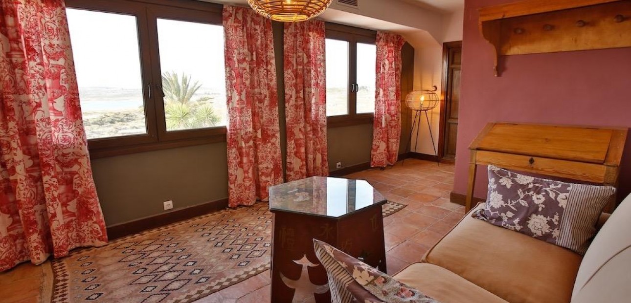 Herverkoop - Country House -
Orihuela - Torremendo