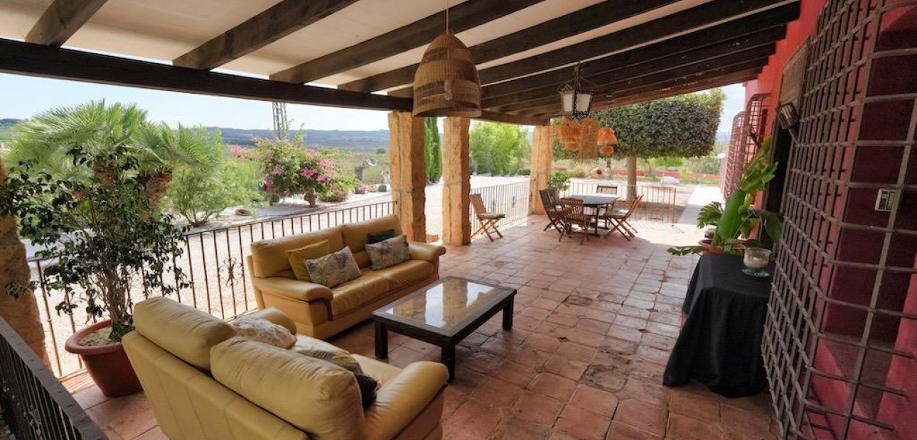 Herverkoop - Country House -
Orihuela - Torremendo