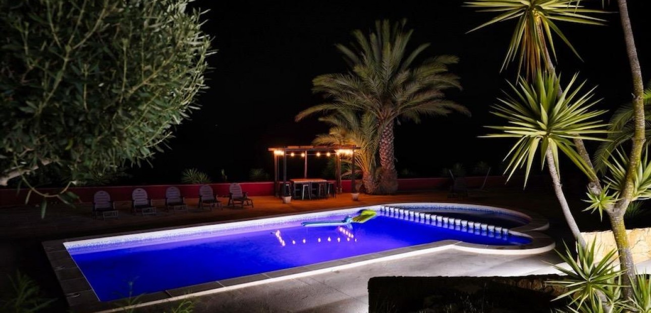 Herverkoop - Country House -
Orihuela - Torremendo