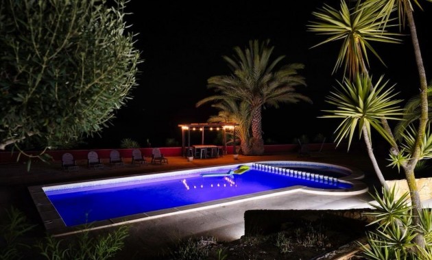 Herverkoop - Country House -
Orihuela - Torremendo