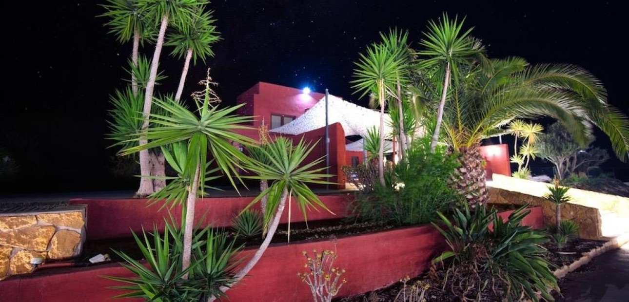 Herverkoop - Country House -
Orihuela - Torremendo