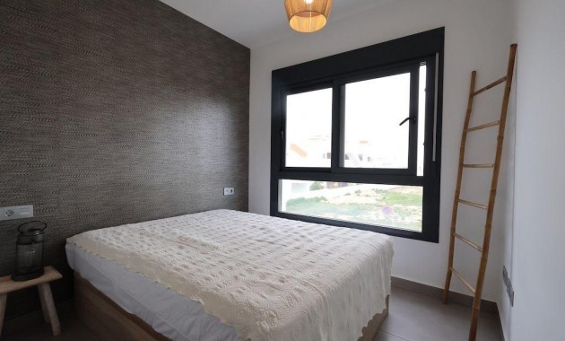 Herverkoop - Bungalow -
Pilar de la Horadada - Zona Pueblo