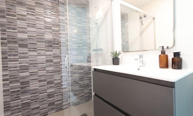 Herverkoop - Bungalow -
Pilar de la Horadada - Zona Pueblo