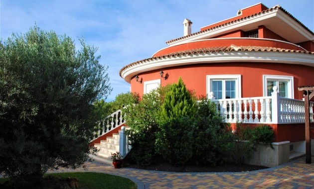 Herverkoop - Villa -
Rojales - Centro de la Ciudad Quesada