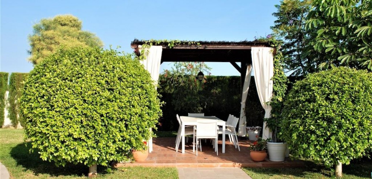 Herverkoop - Villa -
Rojales - Centro de la Ciudad Quesada