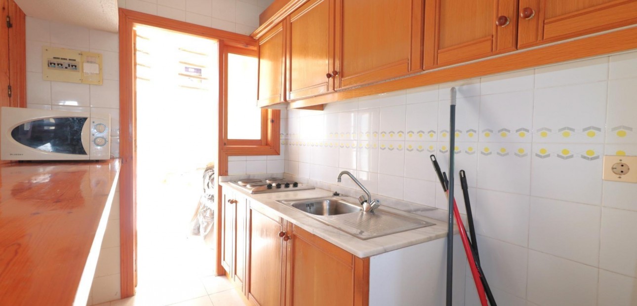 Venta - Apartamento / piso -
Torrevieja - La veleta