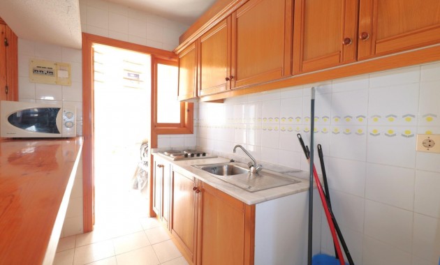 Venta - Apartamento / piso -
Torrevieja - La veleta
