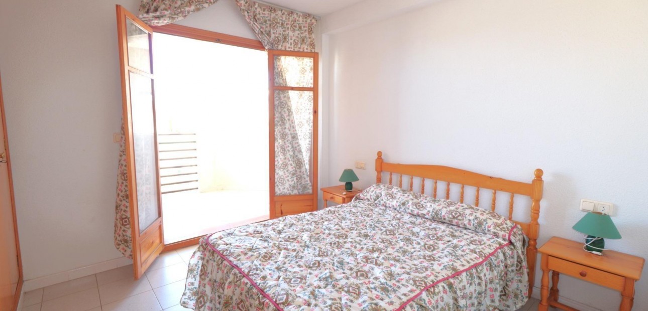 Venta - Apartamento / piso -
Torrevieja - La veleta