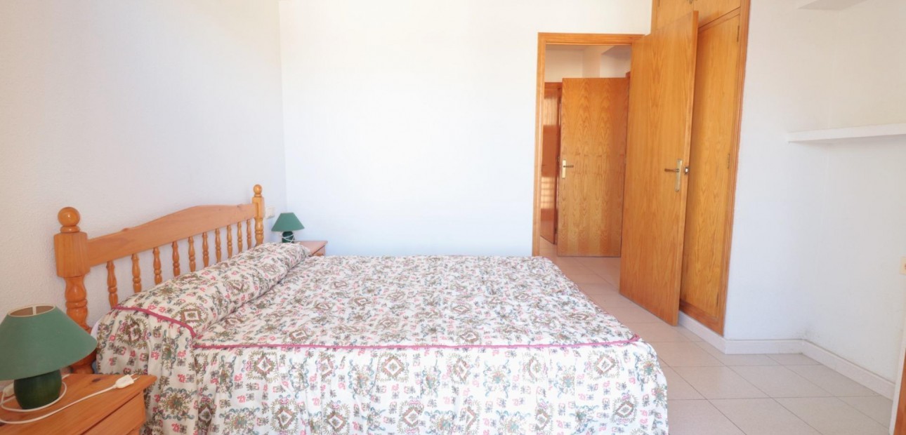 Venta - Apartamento / piso -
Torrevieja - La veleta