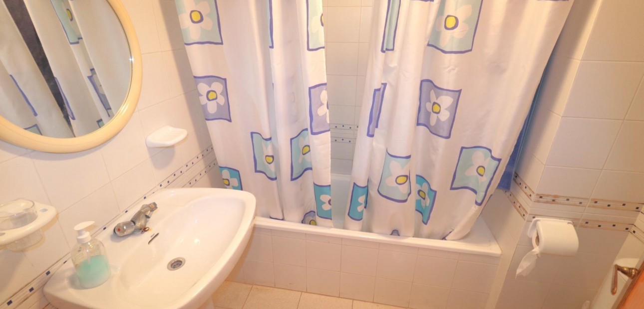 Venta - Apartamento / piso -
Torrevieja - La veleta