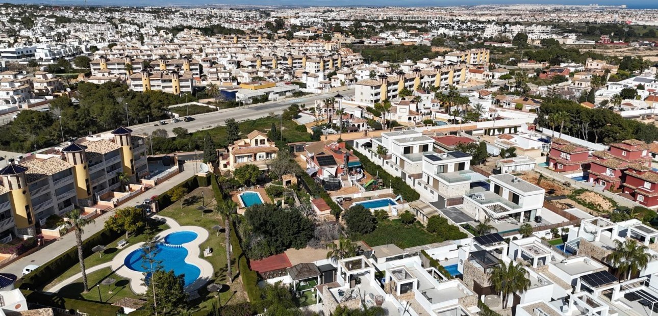 Herverkoop - Perceel / Grond -
Orihuela Costa - Lomas de Cabo Roig