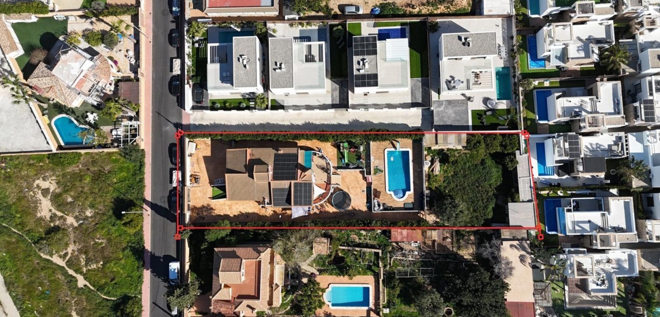 Herverkoop - Perceel / Grond -
Orihuela Costa - Lomas de Cabo Roig