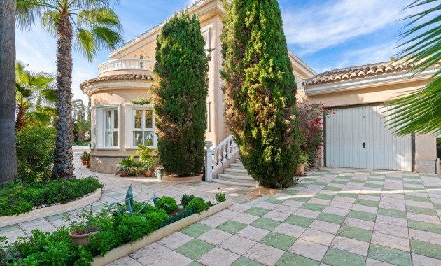 Herverkoop - Villa -
Rojales - Centro de la Ciudad Quesada