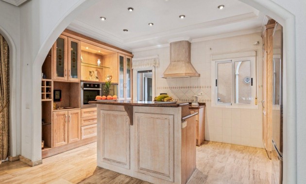 Herverkoop - Villa -
Rojales - Centro de la Ciudad Quesada