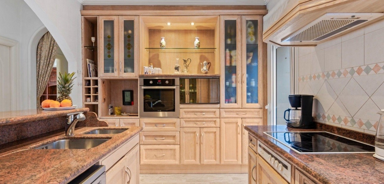 Herverkoop - Villa -
Rojales - Centro de la Ciudad Quesada