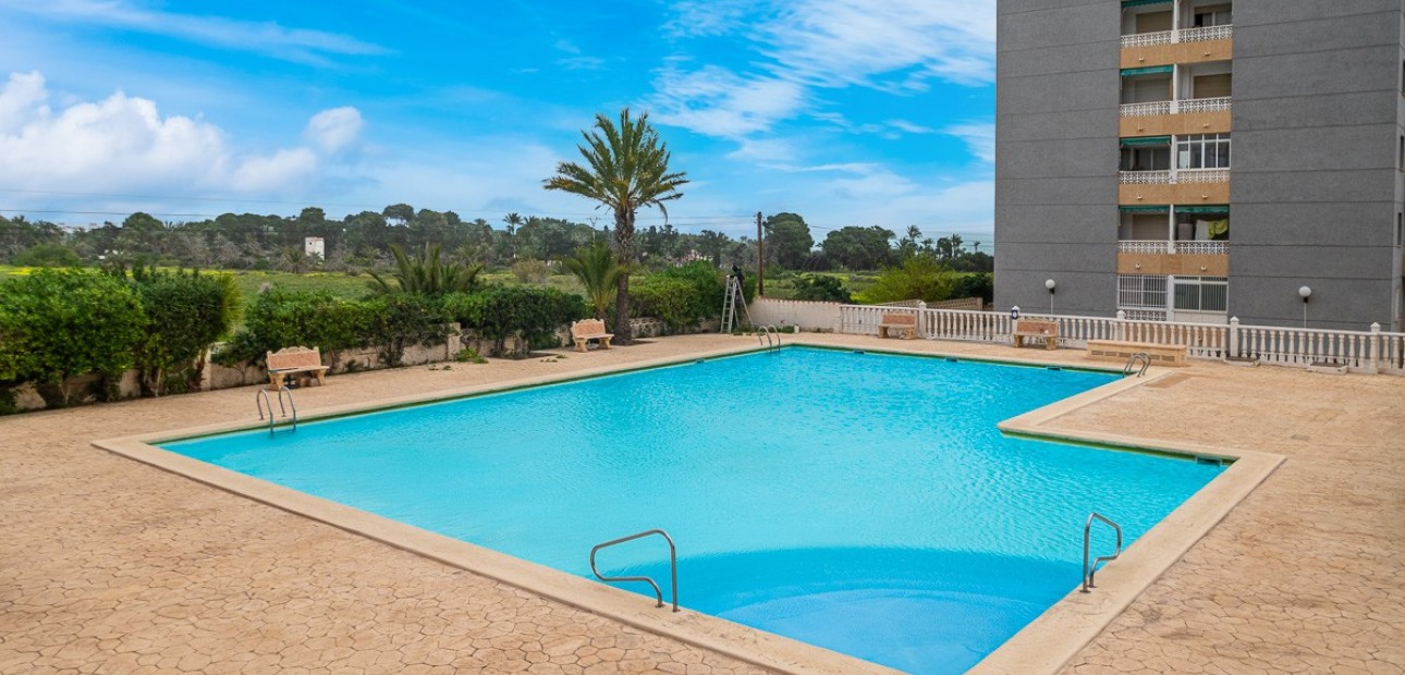 Herverkoop - Appartement / flat -
Torrevieja - Punta Prima