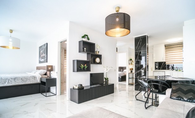 Herverkoop - Appartement / flat -
Torrevieja - Punta Prima