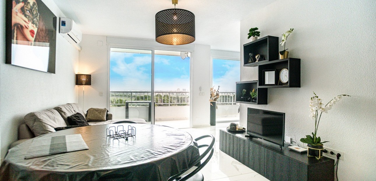 Herverkoop - Appartement / flat -
Torrevieja - Punta Prima