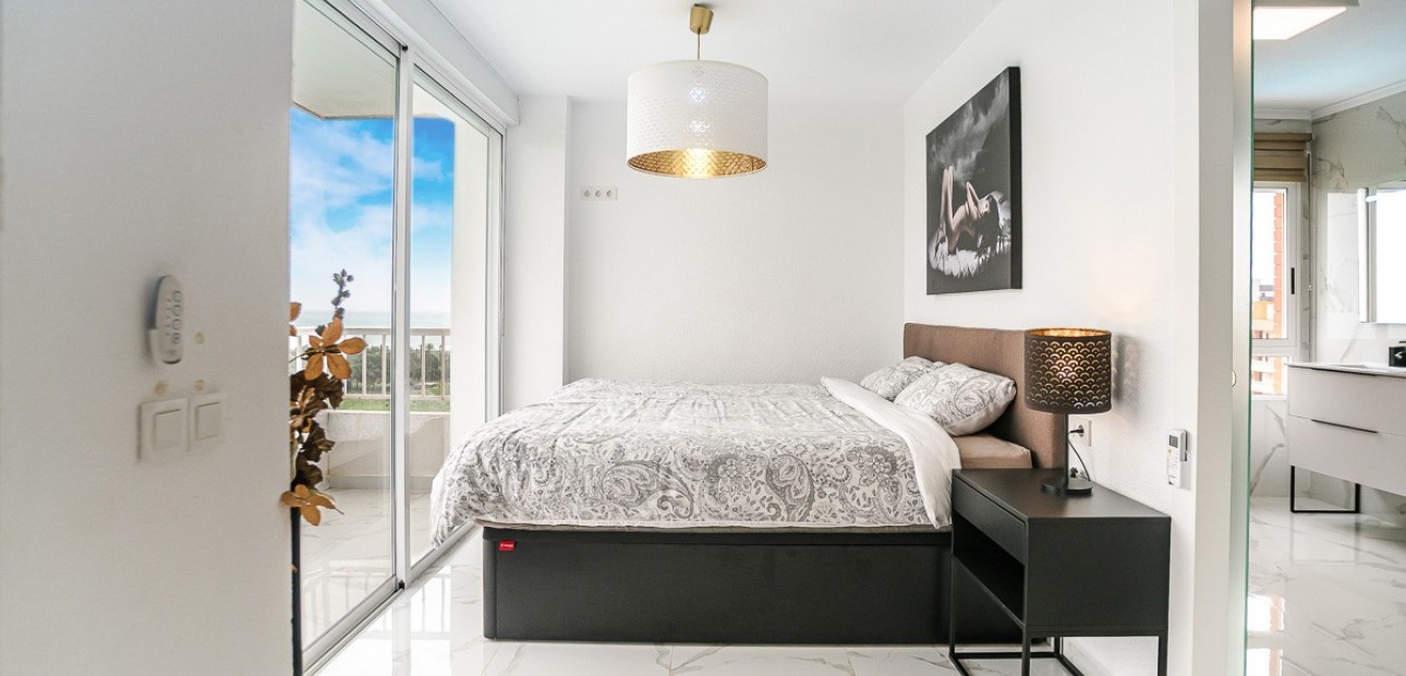 Herverkoop - Appartement / flat -
Torrevieja - Punta Prima