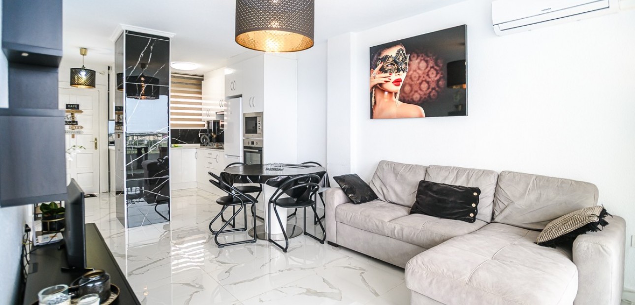 Herverkoop - Appartement / flat -
Torrevieja - Punta Prima