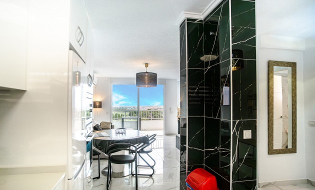 Herverkoop - Appartement / flat -
Torrevieja - Punta Prima
