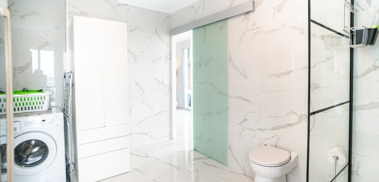 Herverkoop - Appartement / flat -
Torrevieja - Punta Prima