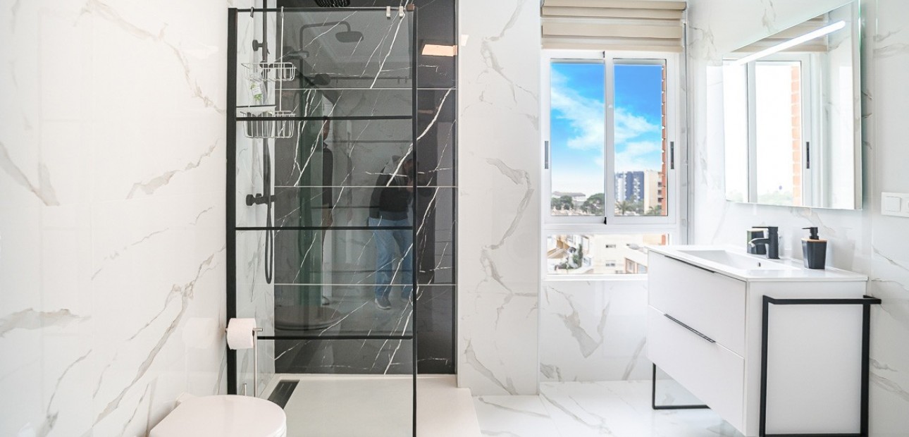 Herverkoop - Appartement / flat -
Torrevieja - Punta Prima