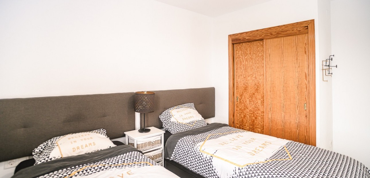 Herverkoop - Appartement / flat -
Torrevieja - Punta Prima