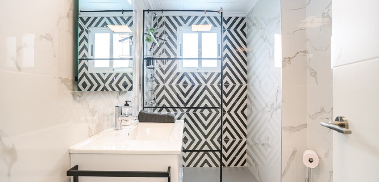 Herverkoop - Appartement / flat -
Torrevieja - Punta Prima