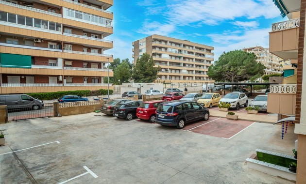 Herverkoop - Appartement / flat -
Torrevieja - Punta Prima