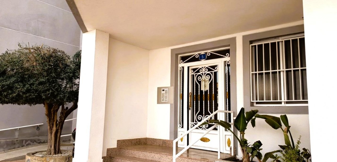 Herverkoop - Appartement / flat -
Orihuela Costa - La Regia