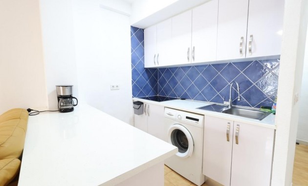 Venta - Apartamento / piso -
Torrevieja - La veleta